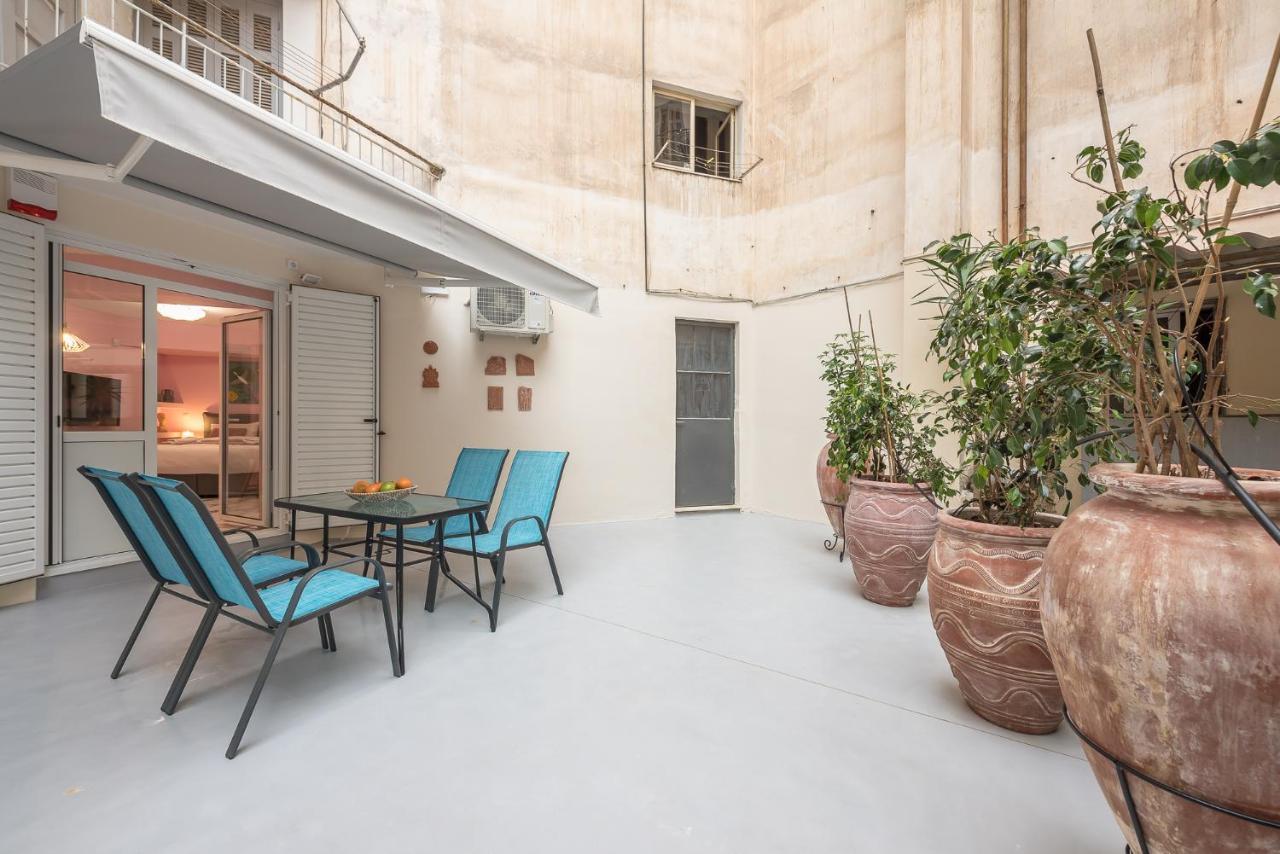 The Courtyard Oasis Apartment Athens Luaran gambar