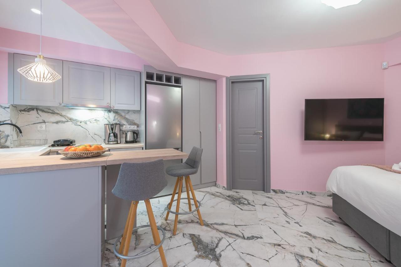The Courtyard Oasis Apartment Athens Luaran gambar