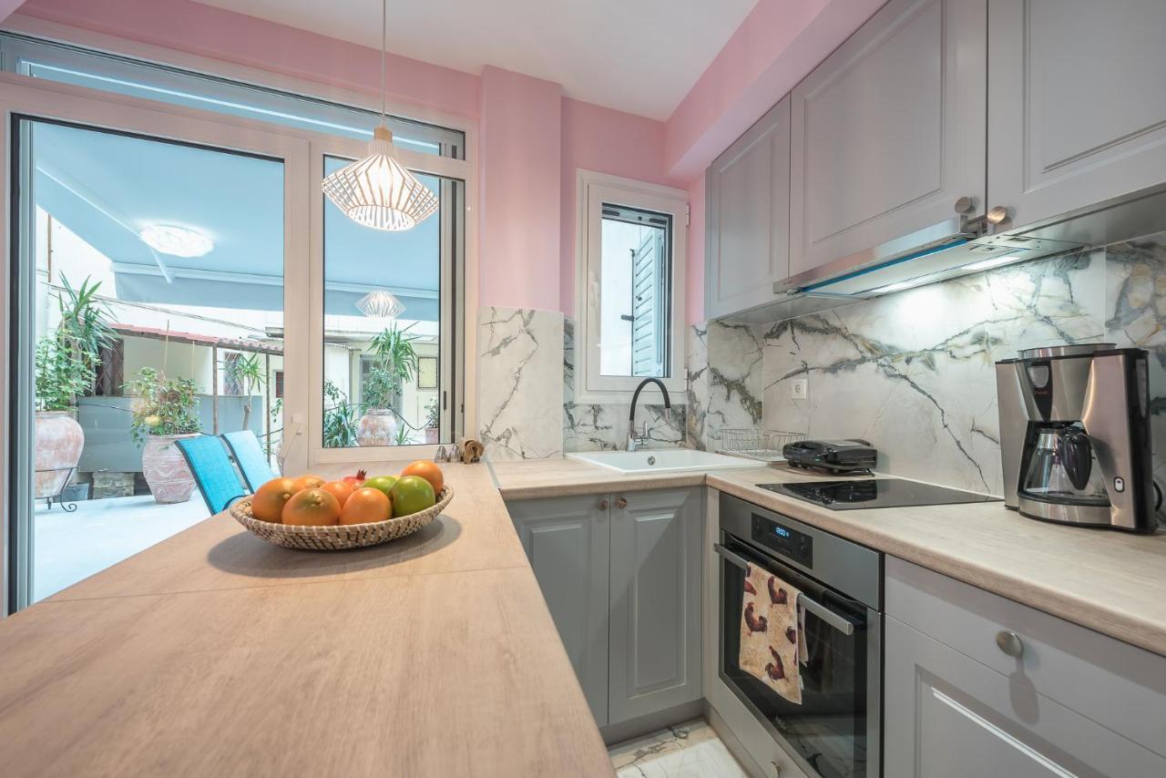 The Courtyard Oasis Apartment Athens Luaran gambar